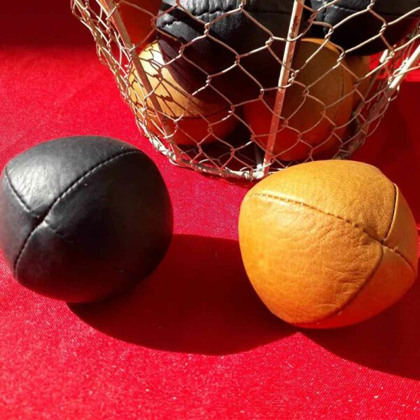 Balles de jonglage en cuir Haute Maroquinerie